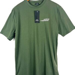 Oakley Men's Green T-Shirt